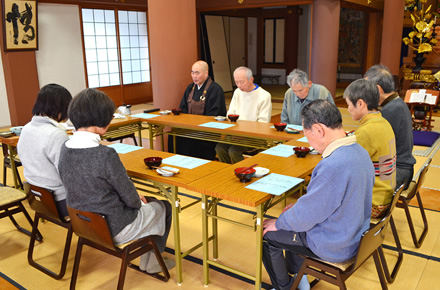 日曜早朝坐禅会（小食）